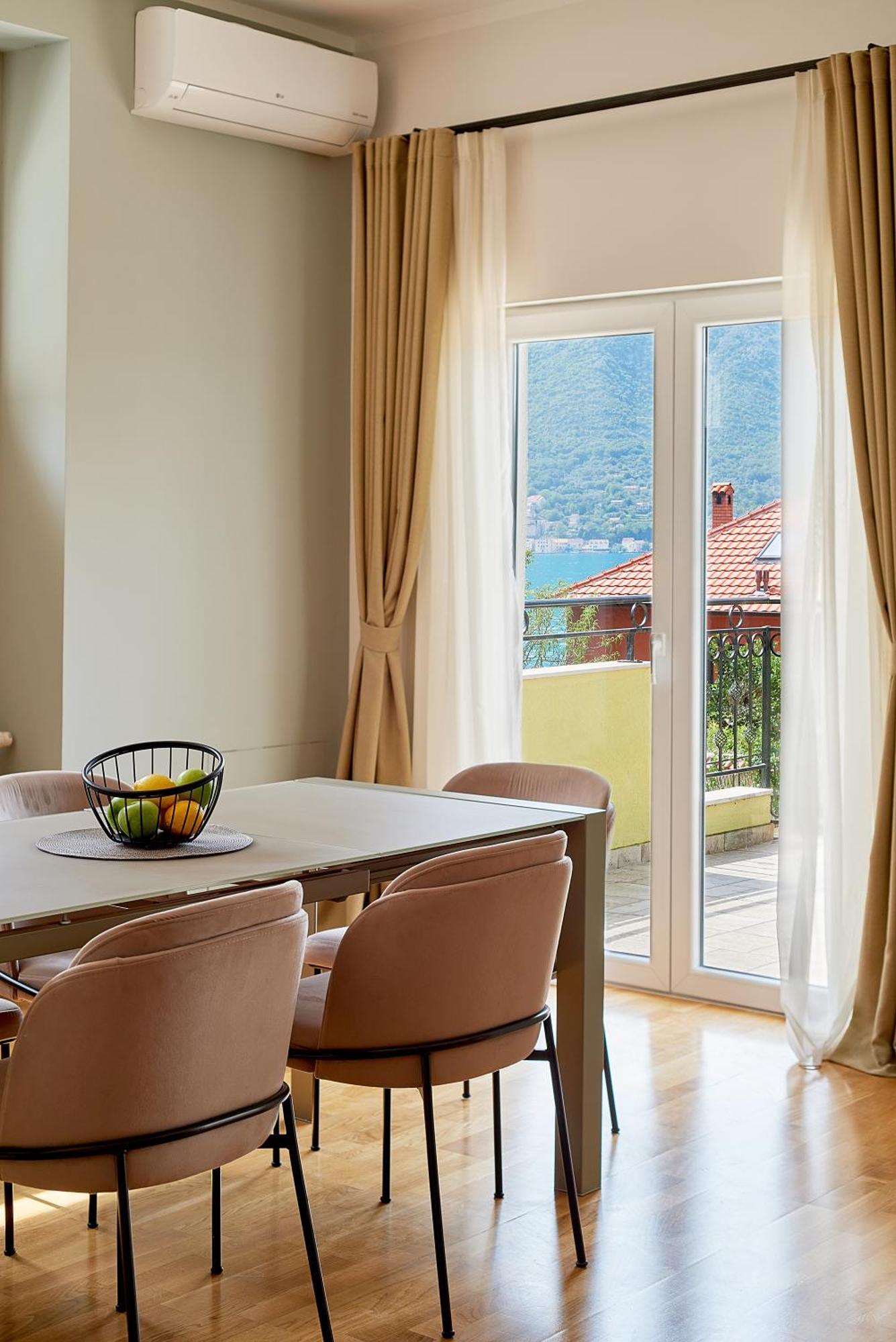 2Montenegro Mimoza Apartments Dobrota Eksteriør bilde