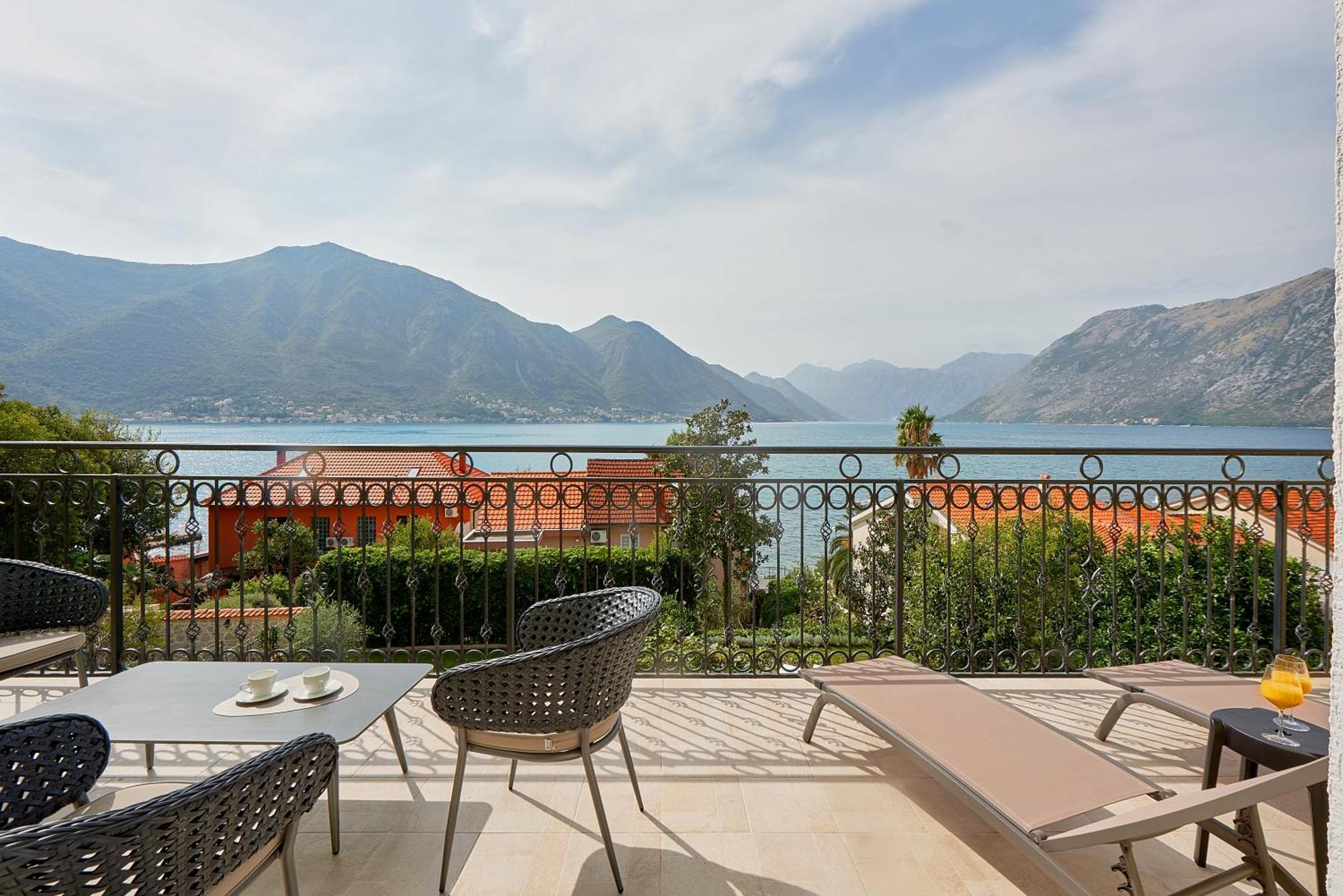 2Montenegro Mimoza Apartments Dobrota Eksteriør bilde